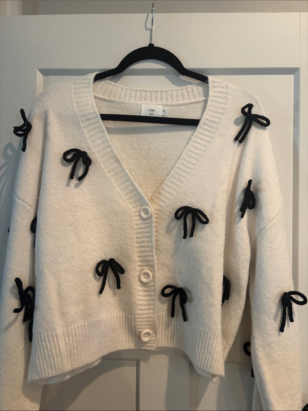 Luna White V-Neck Bow-Appliqué Cardigan